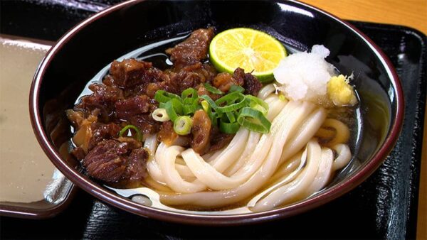 香川県 讃岐うどん めん舟 牛すじぶっかけ