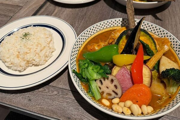 スープカレー専門店 Rojiura Curry SAMURAI. グランフロント大阪 路地裏カリー サムライ チキンと一日分の野菜20品目