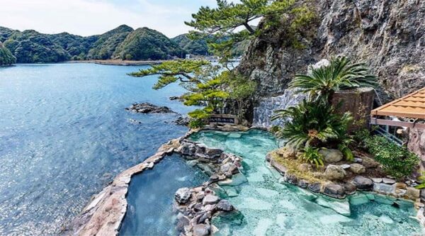 和歌山 那智勝浦 熊野別邸 中の島 露天風呂 天然温泉