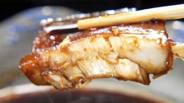 小田原 わらべ菜魚洞オシツケ煮付 白いトロ 高級深海魚アブラボウズ