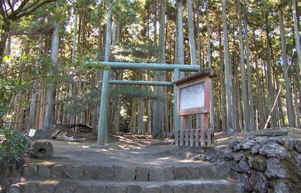 伊豆大島 波治加麻神社