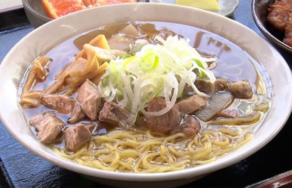 新潟 新発田市 食堂 みやむら もつラーメン