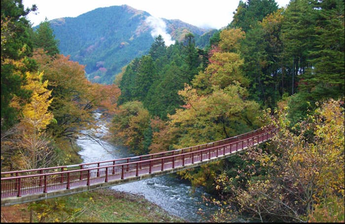 帰れマンデー バスサンド 檜原村 秋川渓谷 秘境 グルメ探し