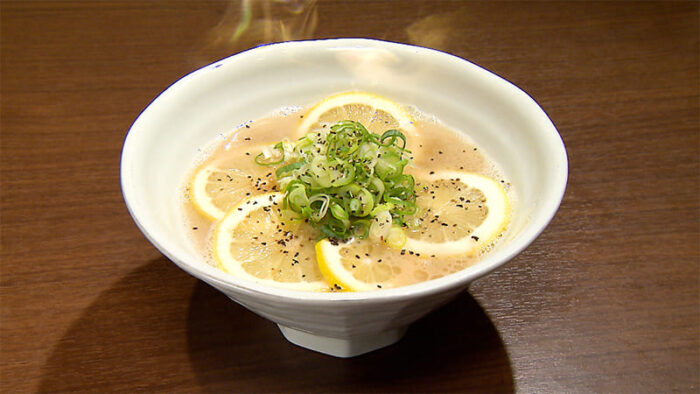 長崎 麺也オールウェイズ レモンとんこつ らーめん