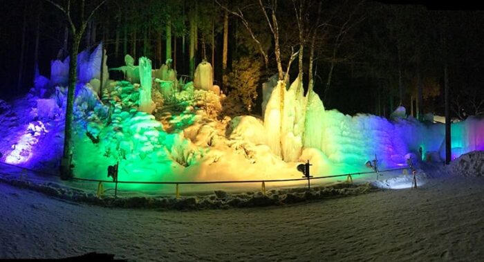 タルマかねこおり ライトアップ