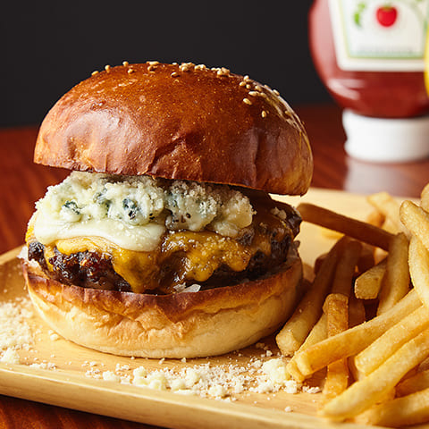 ラヴィット ラビット M!LK 佐野勇斗 バーガーレボリューショントウキョウ Burger Revolution Tokyo クワトロチーズバーガー