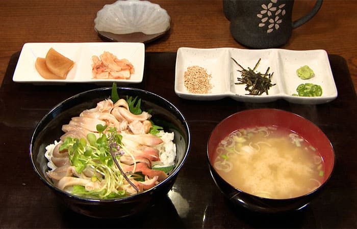 沢市 青森割烹 久庵 ほっき丼