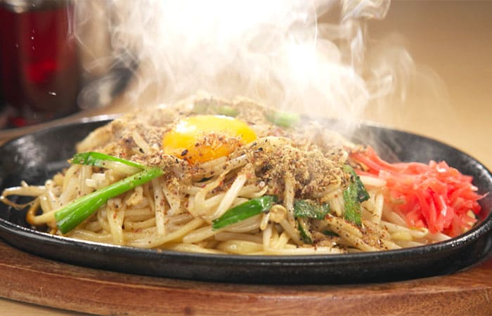 ベスコングルメ 東京 日暮里 町中華 京の華 鉄板麺