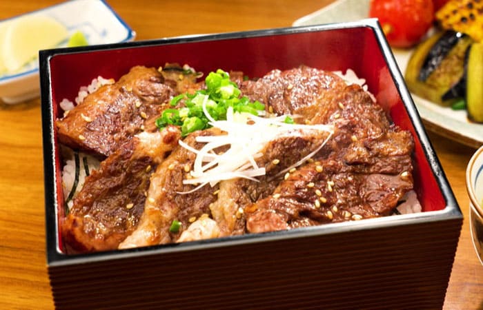 箱根 強羅 やきとり家 だいご匠 居酒屋 和食店 足柄牛のハラミ焼き重
